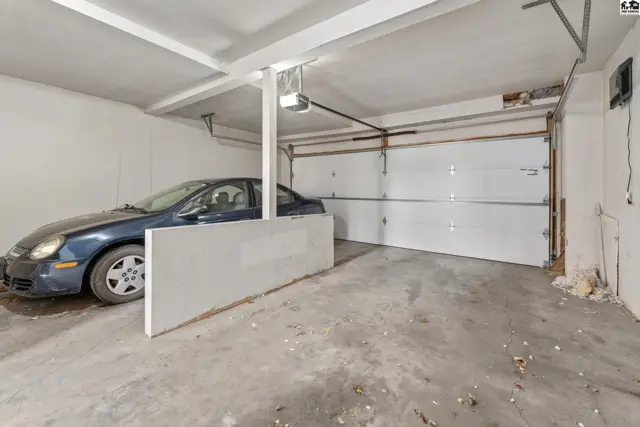 Photo of 1705 E 24th Ave, Hutchinson, KS