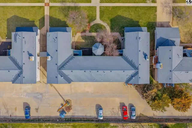 Photo of 1705 E 24th Ave, Hutchinson, KS