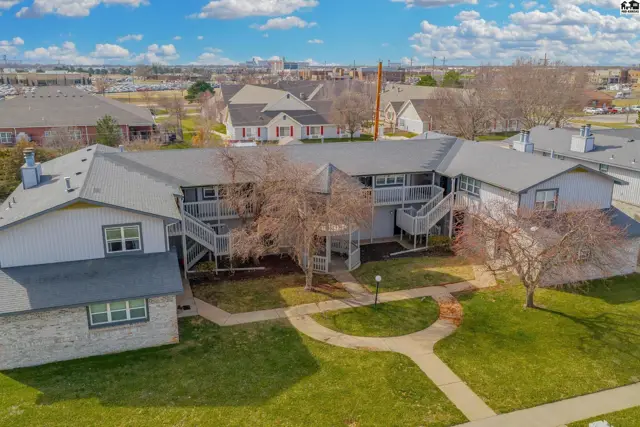 Photo of 1705 E 24th Ave, Hutchinson, KS