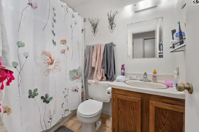 Photo of 1701 E 24th Ave, Hutchinson, KS