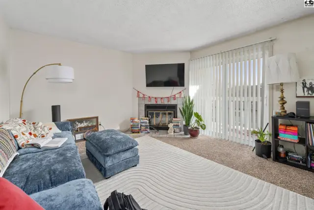 Photo of 1704 E 24th Ave, Hutchinson, KS
