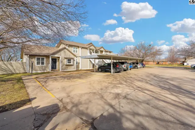 Photo of 1710 E 24th Ave, Hutchinson, KS