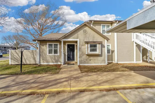 Photo of 1710 E 24th Ave, Hutchinson, KS