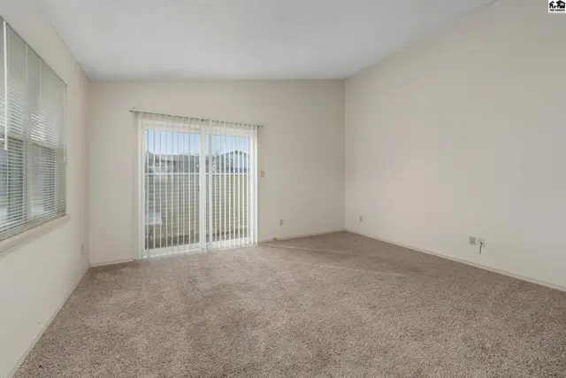 Photo of 1710 E 24th Ave, Hutchinson, KS