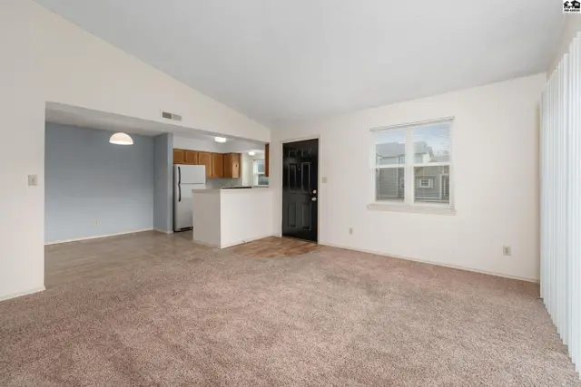 Photo of 1710 E 24th Ave, Hutchinson, KS