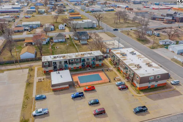 Photo of 103 E 7th Ave, South Hutchinson, KS
