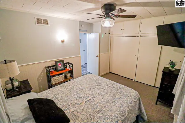 Photo of 211 N Pine St, Inman, KS
