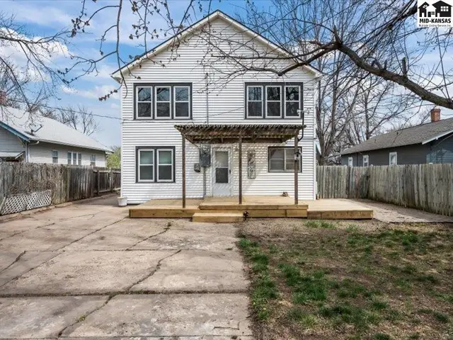 Photo of 307 Champa St, Pratt, KS