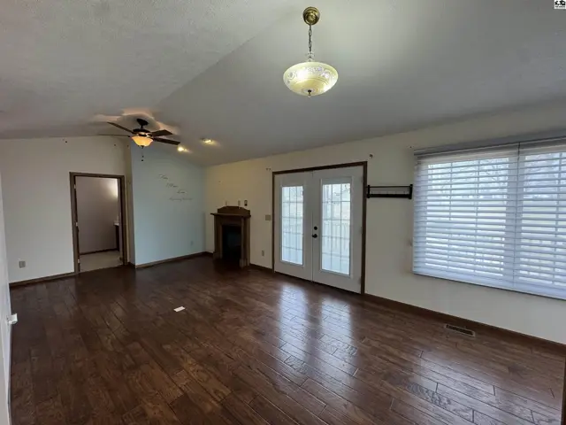 Photo of 619 Stout St, Pratt, KS