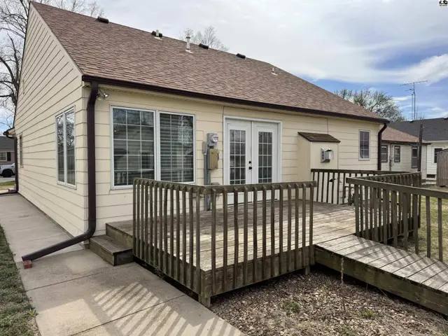 Photo of 619 Stout St, Pratt, KS