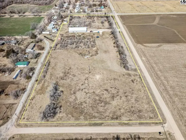 Photo of 2405 E Wasp Rd, Hutchinson, KS
