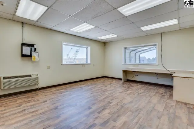 Photo of 901 Corey Rd, Hutchinson, KS