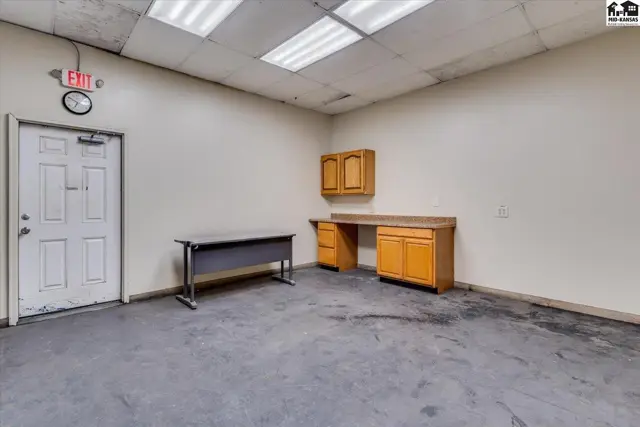 Photo of 901 Corey Rd, Hutchinson, KS