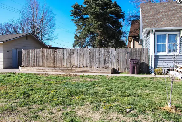 Photo of 501 N Ash St, McPherson, KS