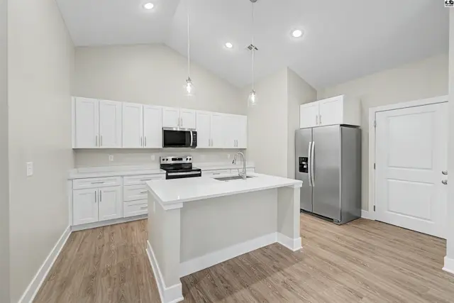 Photo of 2718 Amelia Ln, Salina, KS