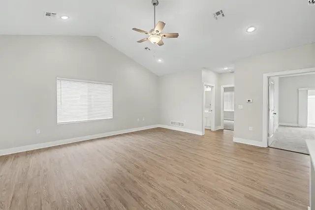 Photo of 2718 Amelia Ln, Salina, KS
