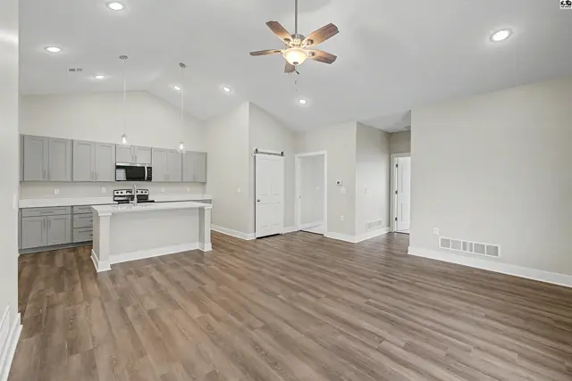 Photo of 2716 Amelia Ln, Salina, KS