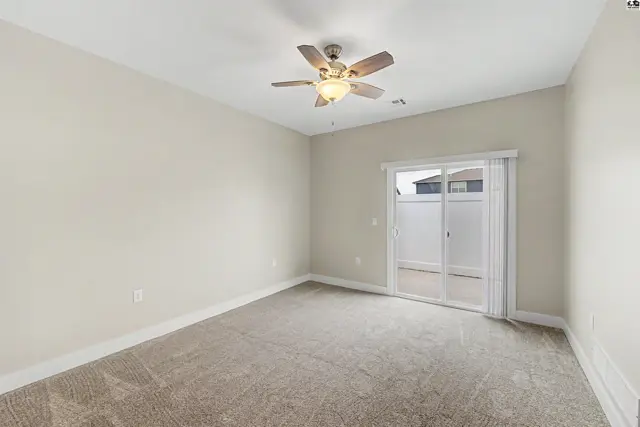 Photo of 2716 Amelia Ln, Salina, KS