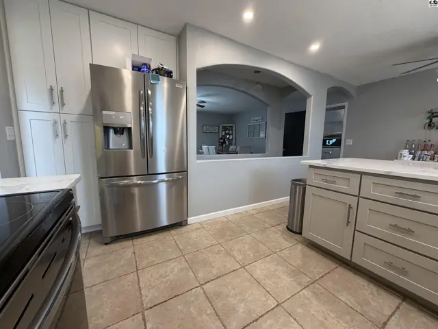 Photo of 315 E Forest Ave, South Hutchinson, KS