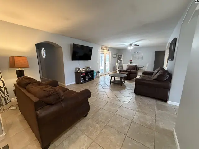 Photo of 315 E Forest Ave, South Hutchinson, KS