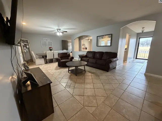 Photo of 315 E Forest Ave, South Hutchinson, KS