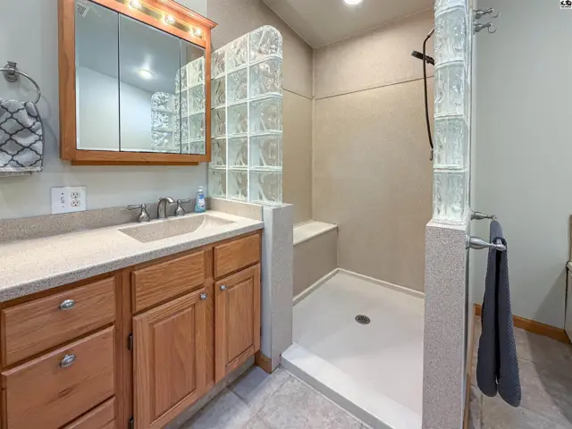 Photo of 315 E Forest Ave, South Hutchinson, KS