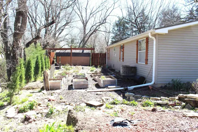 Photo of 528 W Cleveland St, Marion, KS