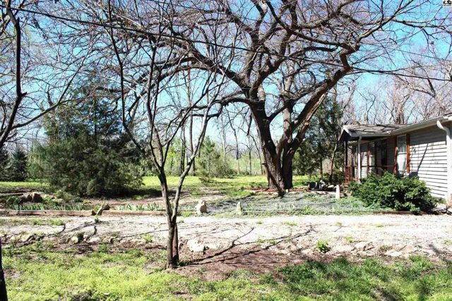Photo of 528 W Cleveland St, Marion, KS