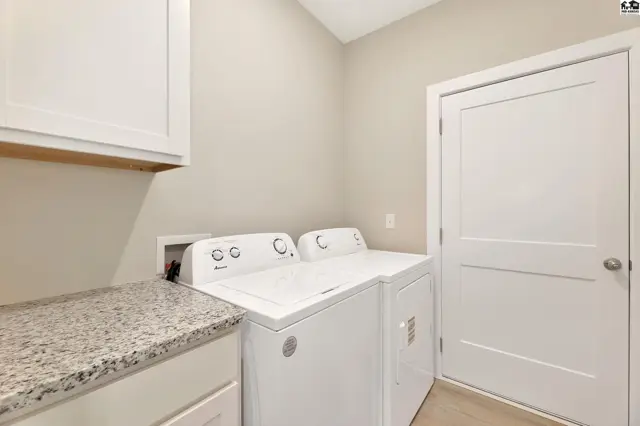 Photo of 1002 Clubhouse Dr, McPherson, KS