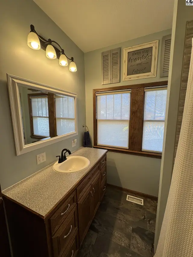 Photo of 512 N Main St, Macksville, KS