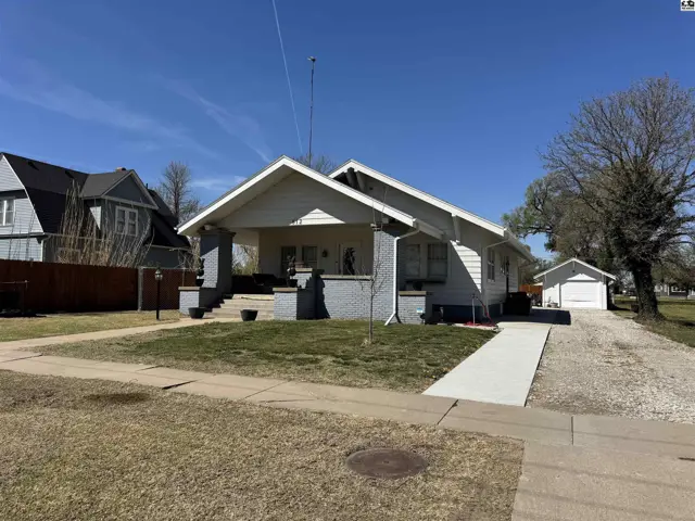 Photo of 512 N Main St, Macksville, KS