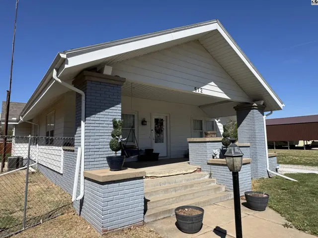 Photo of 512 N Main St, Macksville, KS