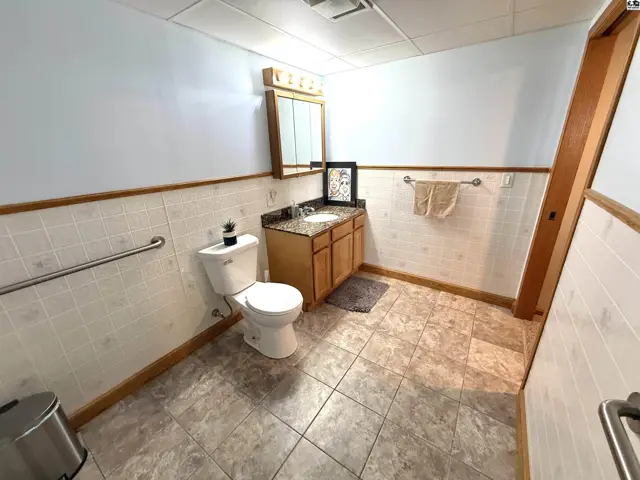Photo of 906 N Cedar St, Medicine Lodge, KS
