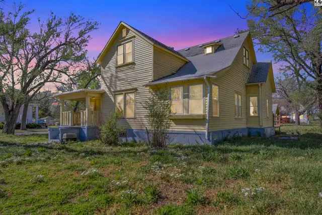 Photo of 124 W Ruth St, Moundridge, KS