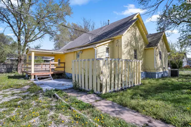 Photo of 124 W Ruth St, Moundridge, KS