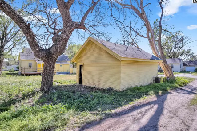 Photo of 124 W Ruth St, Moundridge, KS