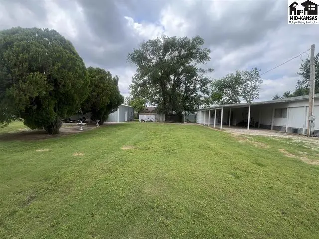 Photo of 2121 Kruse Dr, Marion, KS