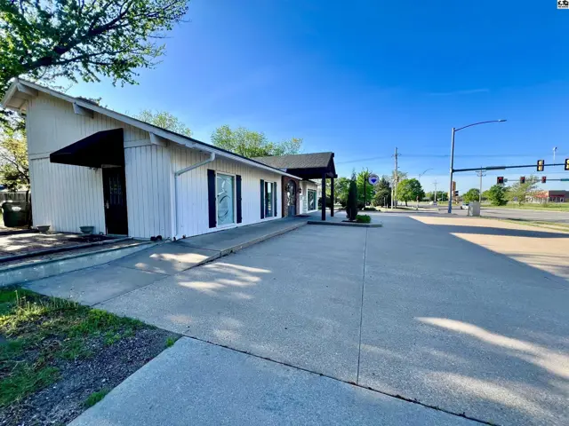 Photo of 2300 N Lorraine St, Hutchinson, KS