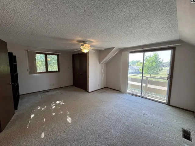 Photo of 1008 W 13th St, Larned, KS