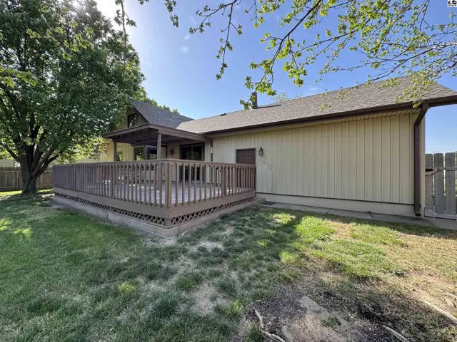 Photo of 1008 W 13th St, Larned, KS