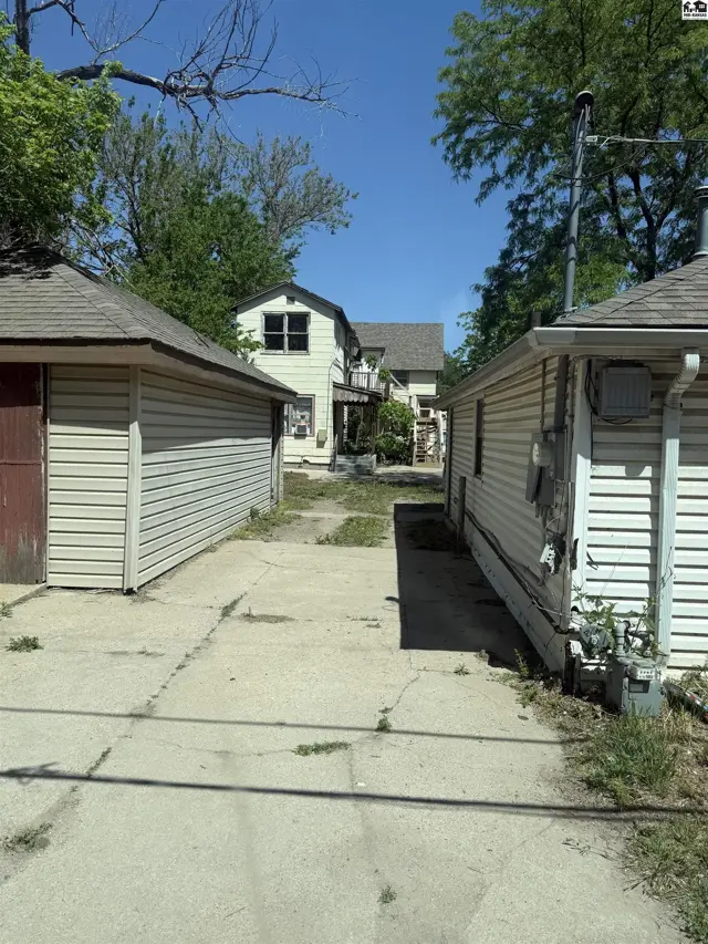 Photo of 213 W 9th St, Hutchinson, KS