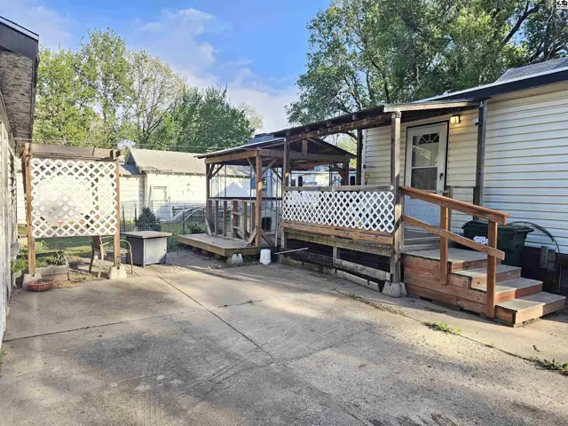 Photo of 425 W Kansas Ave, Little River, KS