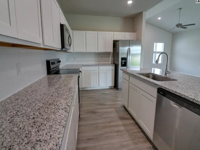 Photo of 1053 Clubhouse Dr, McPherson, KS