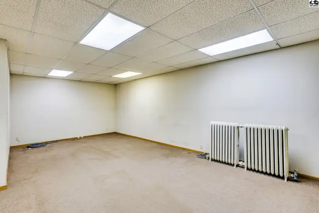 Photo of 320 S Washington St, Hutchinson, KS