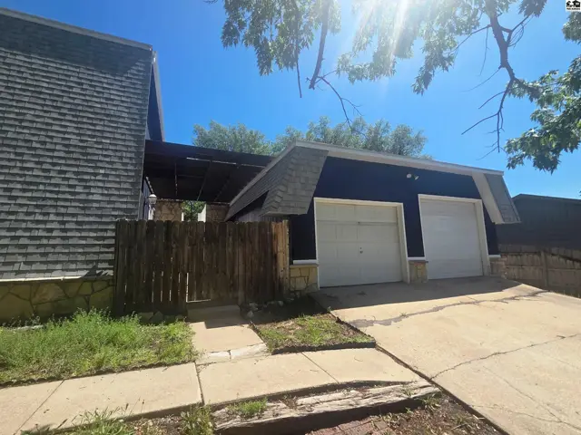 Photo of 1120 Helen St, Augusta, KS