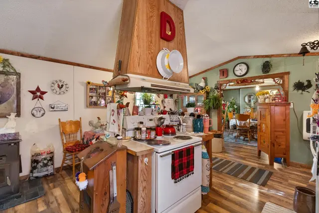 Photo of 23200 W Mills Ave, Plevna, KS