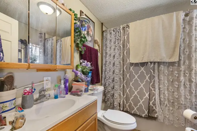 Photo of 23200 W Mills Ave, Plevna, KS