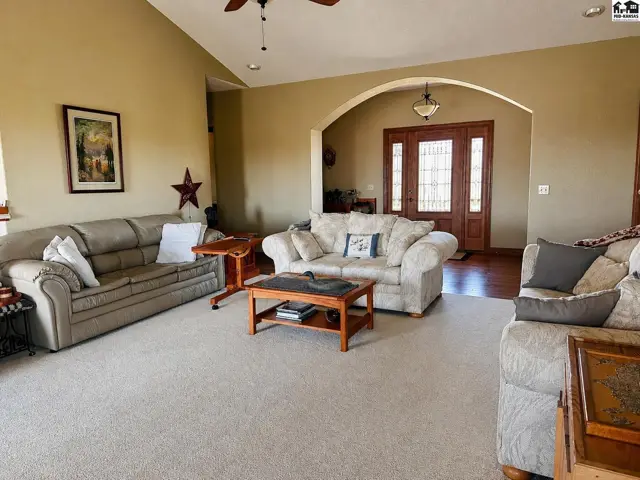 Photo of 10204 SW Eastridge Rd, Pratt, KS
