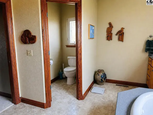 Photo of 10204 SW Eastridge Rd, Pratt, KS