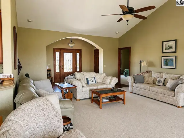 Photo of 10204 SW Eastridge Rd, Pratt, KS